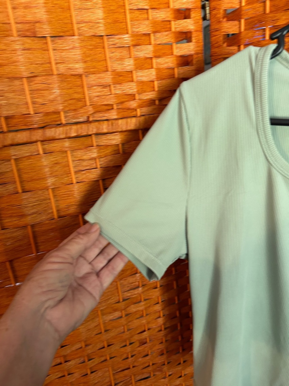 TGP crop top - Picture 3 of 5
